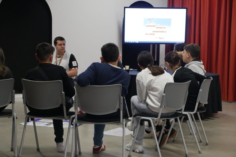Portacabot Participació Infantil Adolescent